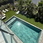 Beautiful With Sea View Villa *