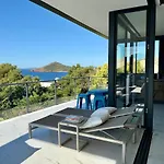 Beautiful With Sea View Villa Saint-Raphael (Var)
