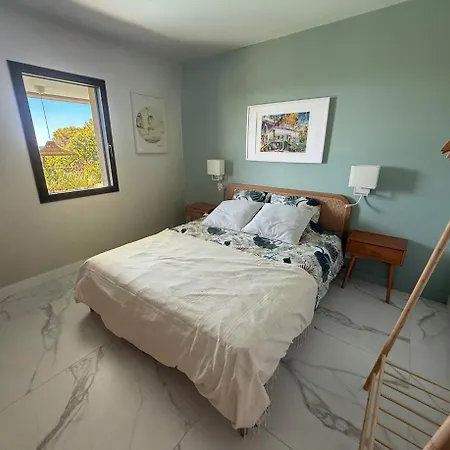 Villa Beautiful With Sea View Saint-Raphael (Var)