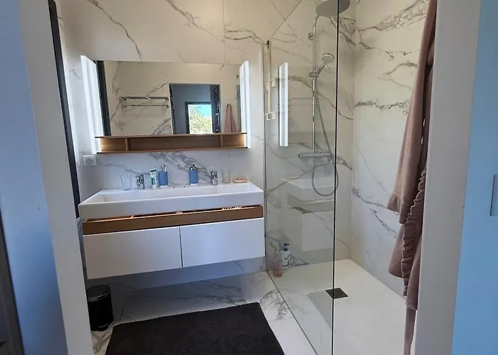 Villa Beautiful With Sea View Saint-Raphaël